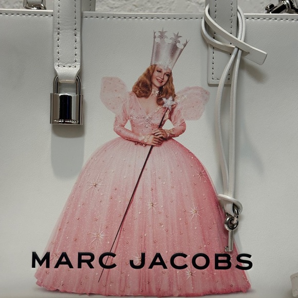 NWT Marc Jacobs x The Wizard of Oz Glinda Leather Tote, limited-edition - Picture 4 of 11